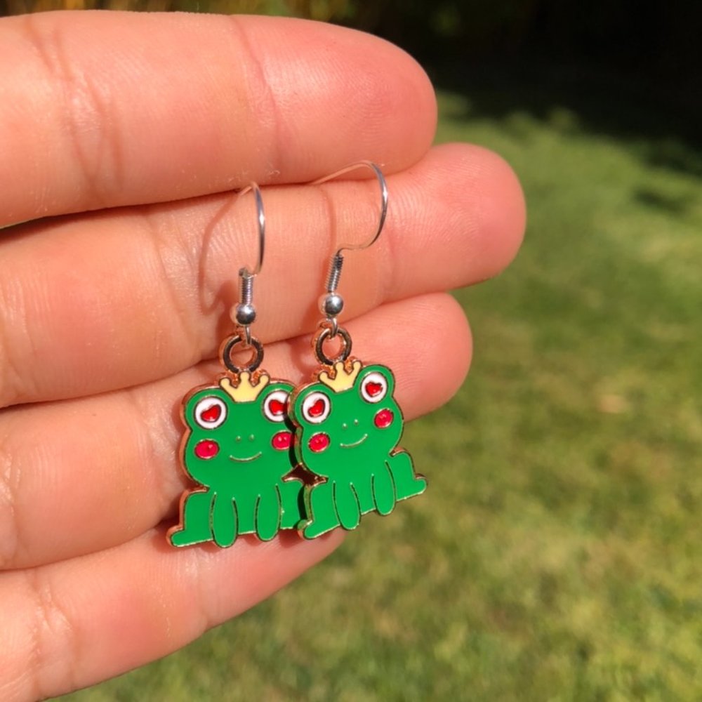 Frog Earrings - Picture 2 of 5